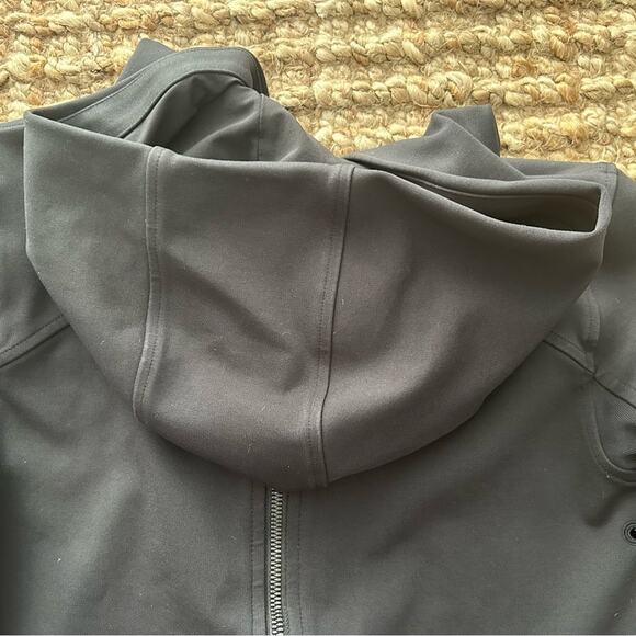 Lululemon City Trek Zip-up Jacket with hood-Black Size 4 - EUC - Picture 9 of 15